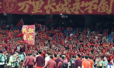 雷速APP:“大莲花”见证“中国红” “丝滑”散场显温度